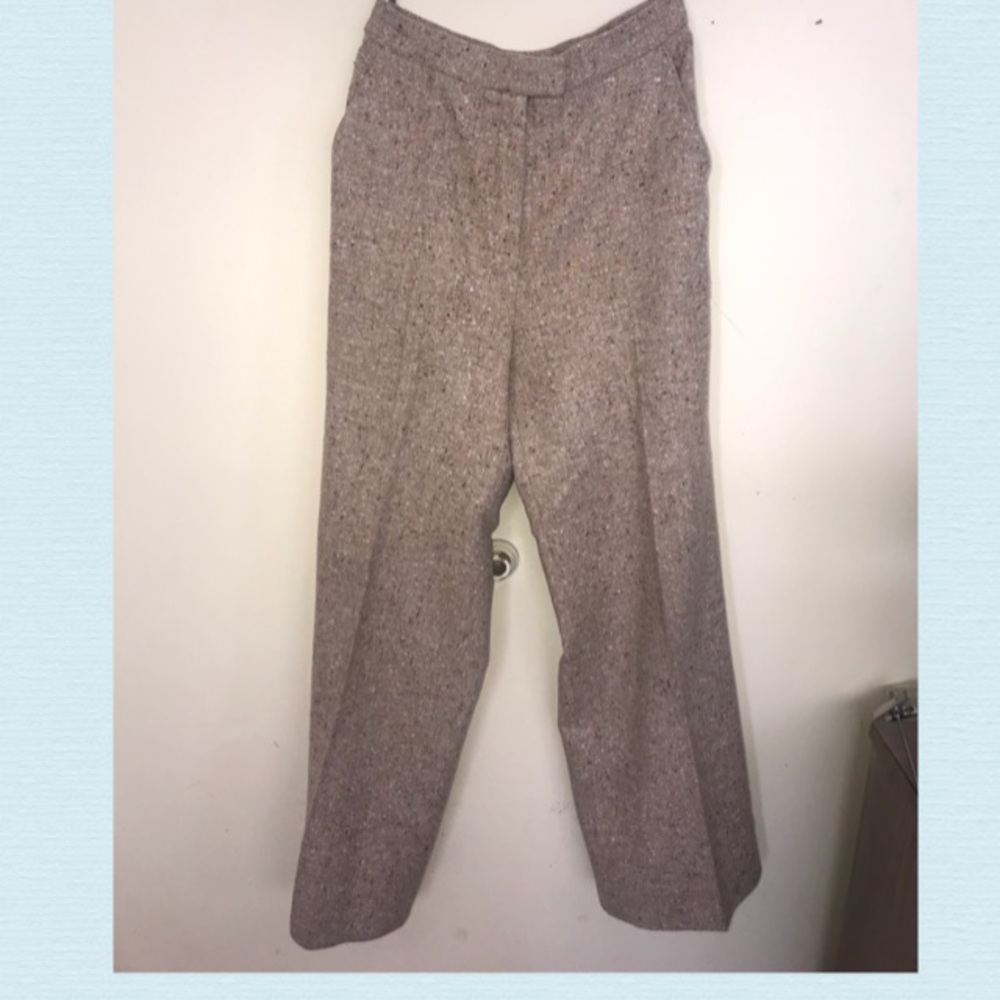 Garderobe wool brown twill trouser.